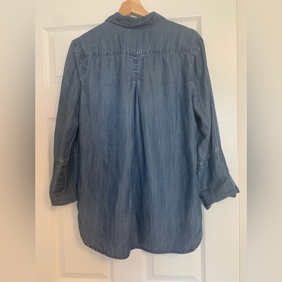 Bella Dahl blue chambray denim hidden pocket top, size small - Picture 5 of 7